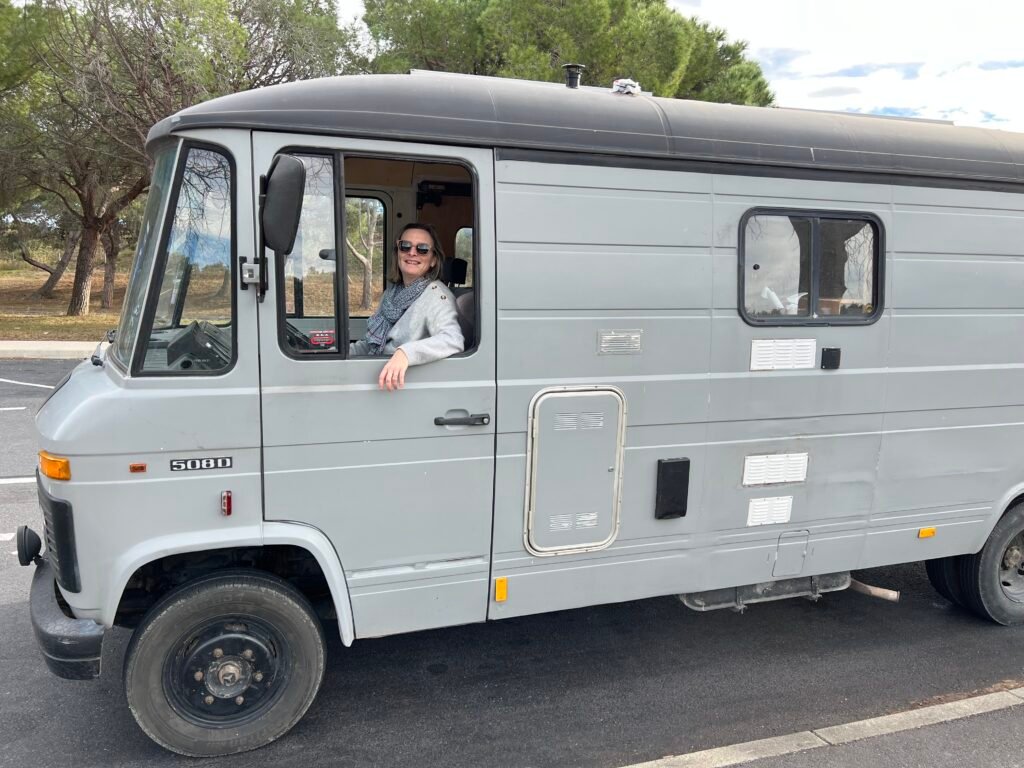 Mercedes 508D de 1984 à restaurer